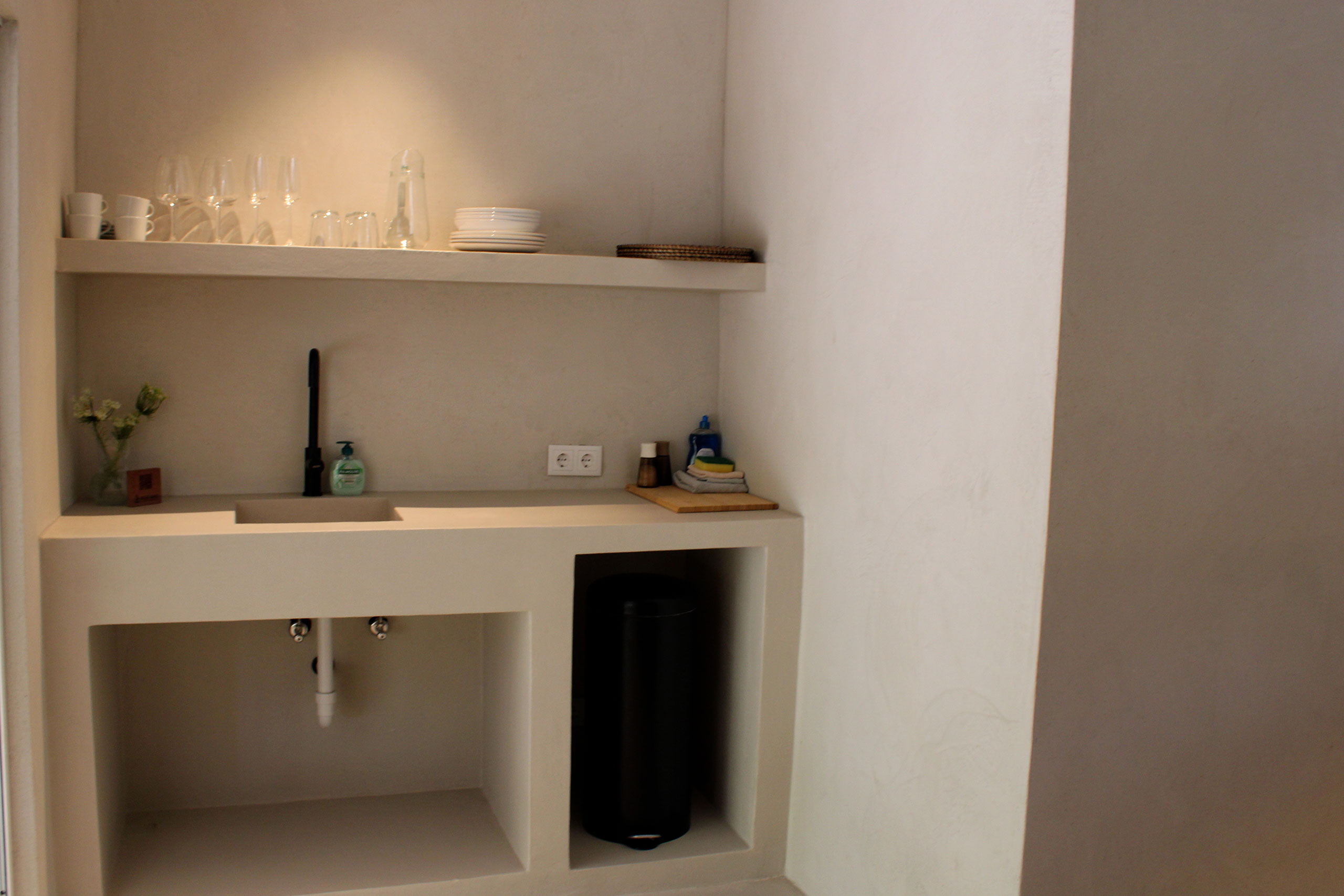 Studio-02