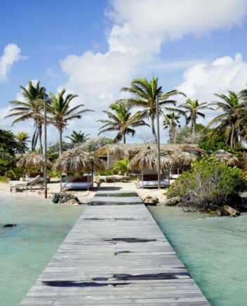 sorobon-beach-resort_pier_001_WEB